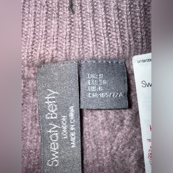 SWEATY BETTY Cable Recycled Cashmere Blend Knitted Shorts Dusty Pink Size Small - Picture 9 of 10